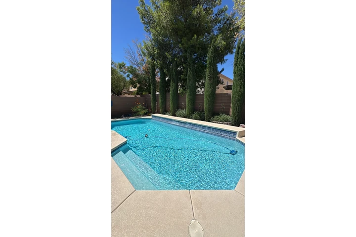 Cristy pool service image 3