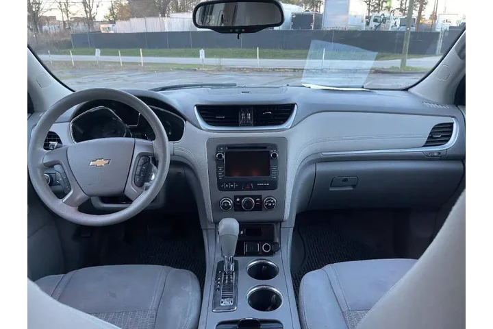 $4995 : 2015 Traverse LS image 6