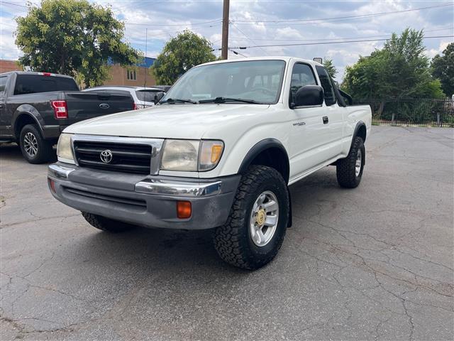 $8998 : 2000 Tacoma SR5 V6, SUPER CLE image 5