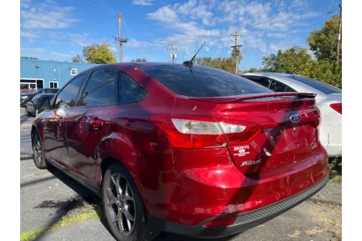 $5990 : 2014 Focus SE image 3