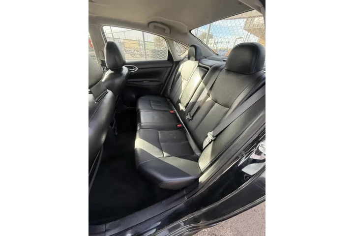 $9995 : 2017 Sentra SR image 10