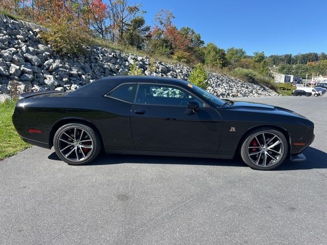 $37498 : PRE-OWNED 2018 DODGE CHALLENG image 9