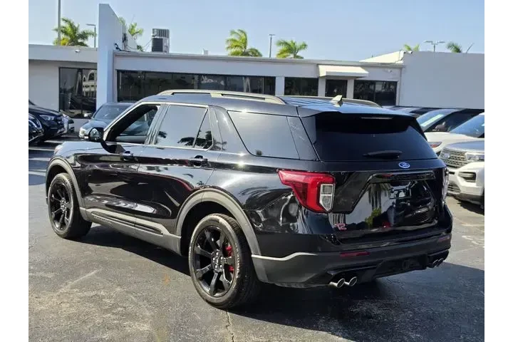 $39790 : Ford Explorer 2023 AWD ST 4d image 4