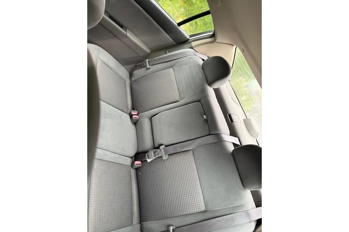 $1250 : Nissan 135K miles Running fair image 8