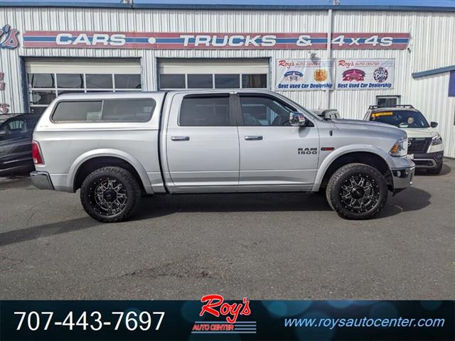 2017 1500 Laramie 4WD Truck image 2