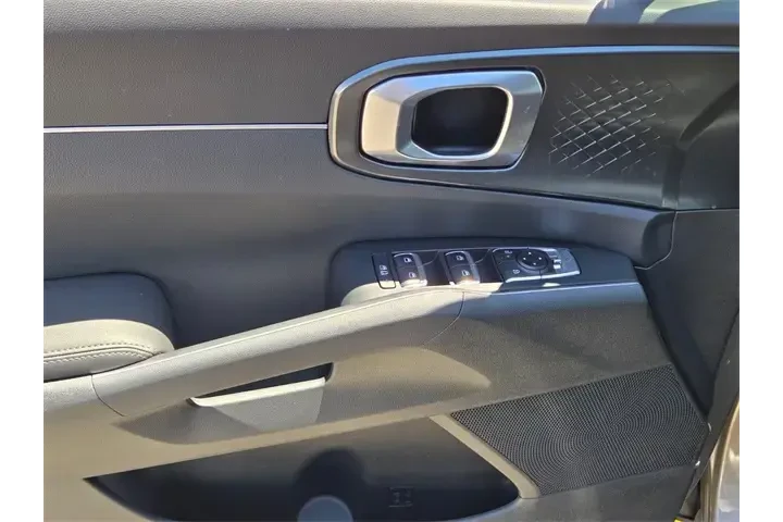 $32988 : Kia Sorento Hybrid 2025 EX 4 image 10