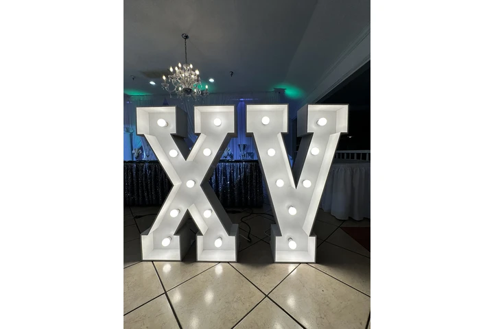 Letras Iluminadas image 6