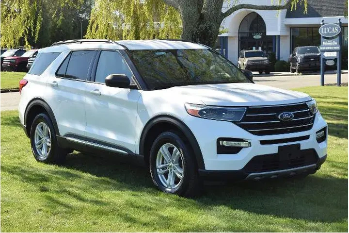 $30990 : Ford Explorer 2022 AWD XLT 4 image 9