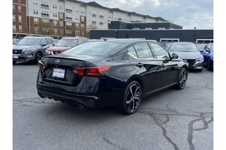 $21050 : Nissan Altima 2025 2.5 SR 4d image 4