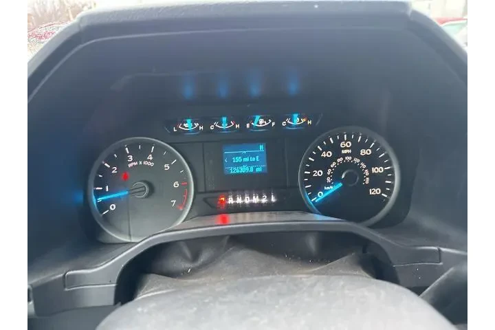 $22052 : Ford F-150 2017 4x4 XLT 4dr image 6