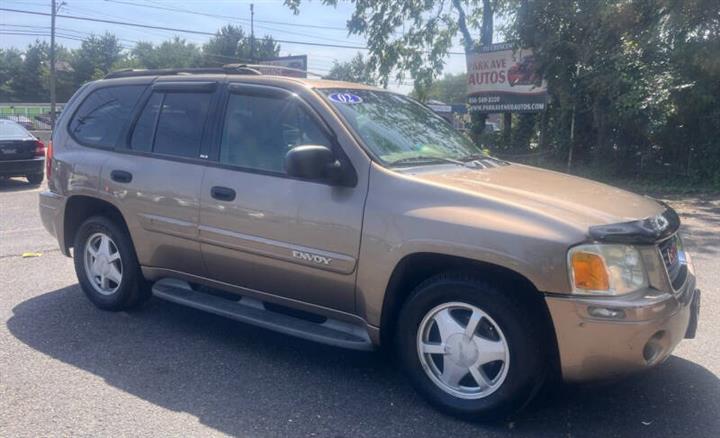 $4495 : 2002 GMC Envoy SLE image 1