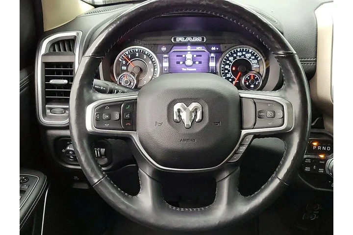 $38998 : Ram 1500 2020 4x4 Laramie 4d image 10