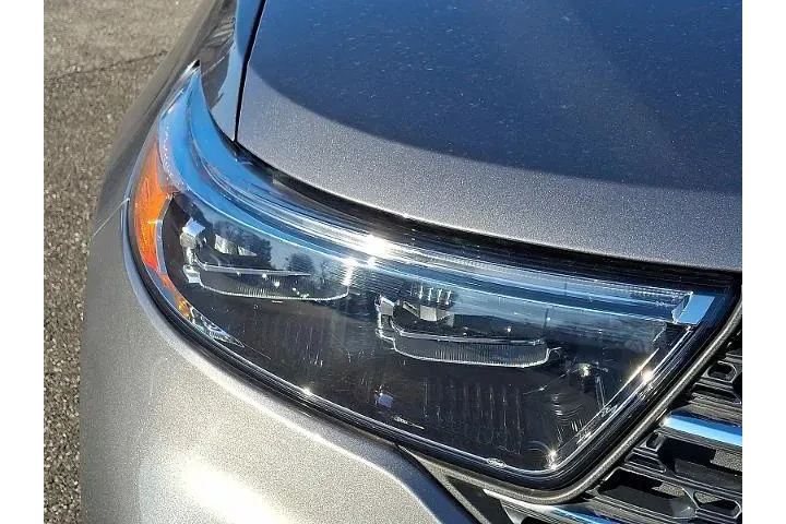 $31688 : Ford Explorer 2022 AWD XLT 4 image 9