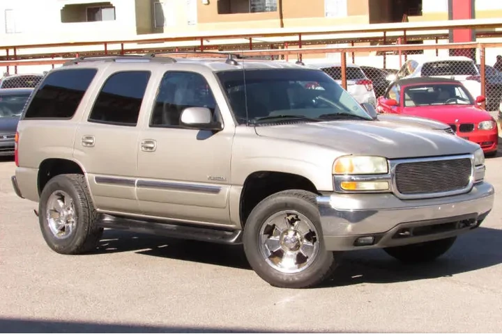 $5995 : 2003 GMC Yukon SLT image 2