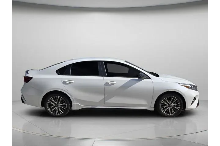 $19423 : Kia Forte 2024 GT-Line 4dr S image 4