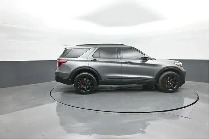 $39493 : Ford Explorer 2023 AWD ST 4d image 8