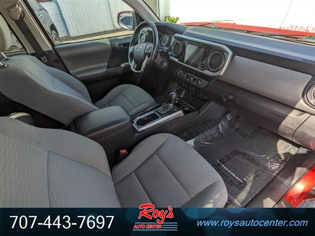 2016 Tacoma SR5 V6 4WD Truck image 10