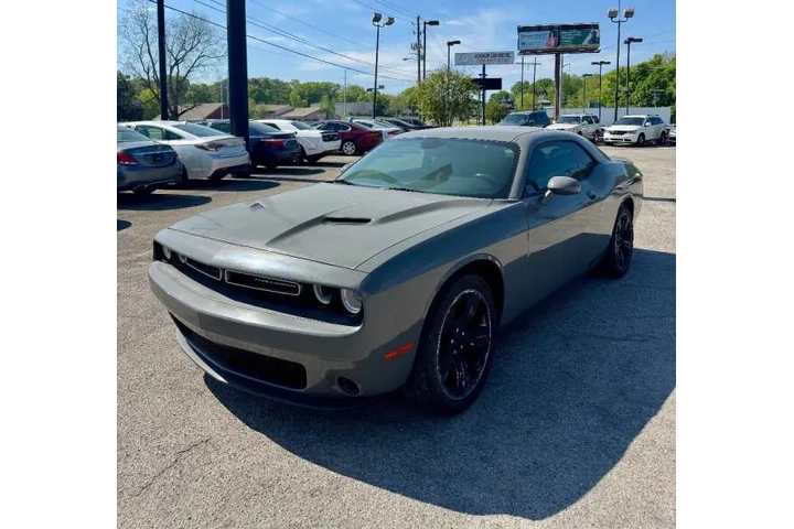 $11900 : 2018 Challenger SXT image 7