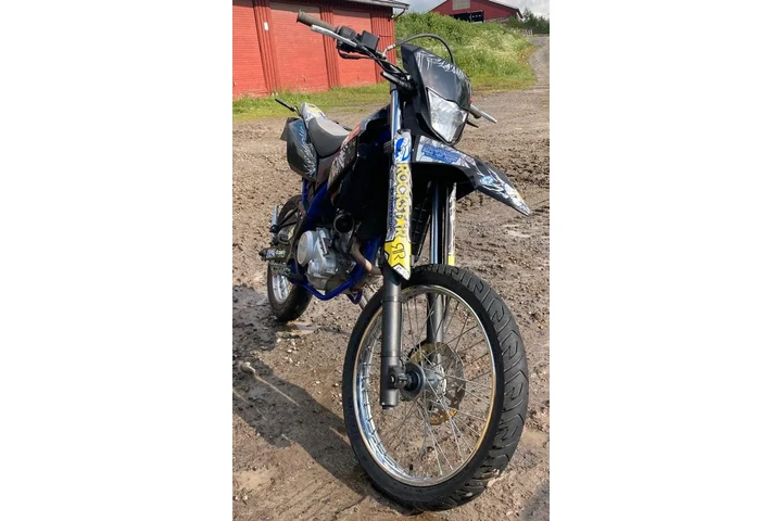 $1200 : Yamaha WR 125 R image 9