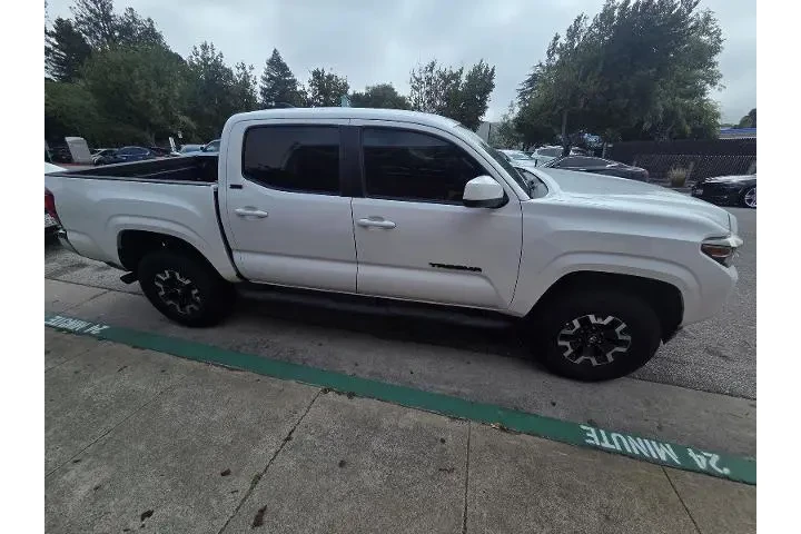 $26950 : Toyota Tacoma 2018 4x2 SR5 4 image 3