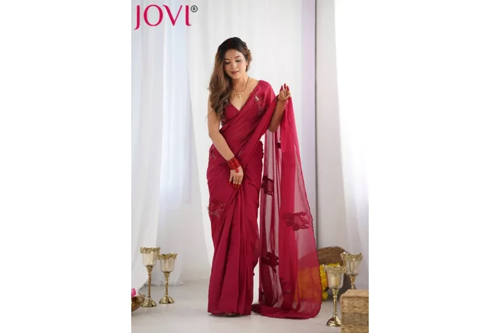 $500 : Ready to Wear Saree image 2