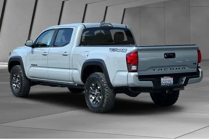 $34500 : Toyota Tacoma 2019 4x4 TRD O image 10