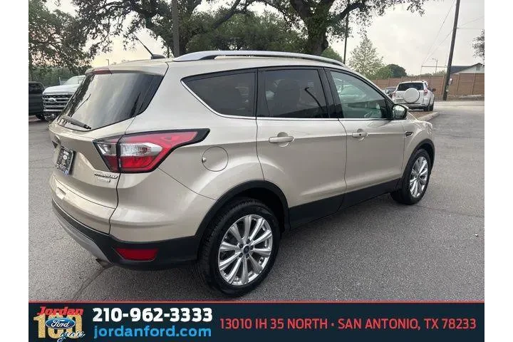 $13502 : Ford Escape 2017 Titanium 4d image 7
