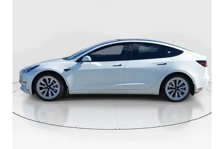 $17552 : Tesla Model 3 2022 4dr Sedan image 8