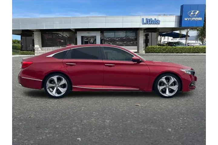 $18499 : Honda Accord 2018 Touring 4d image 9