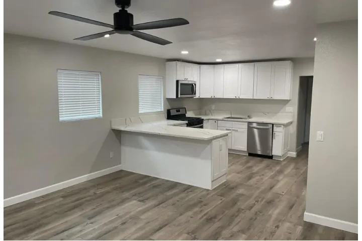 $1100 : APTO PRIVADO EN LOS ANGELES CA image 3