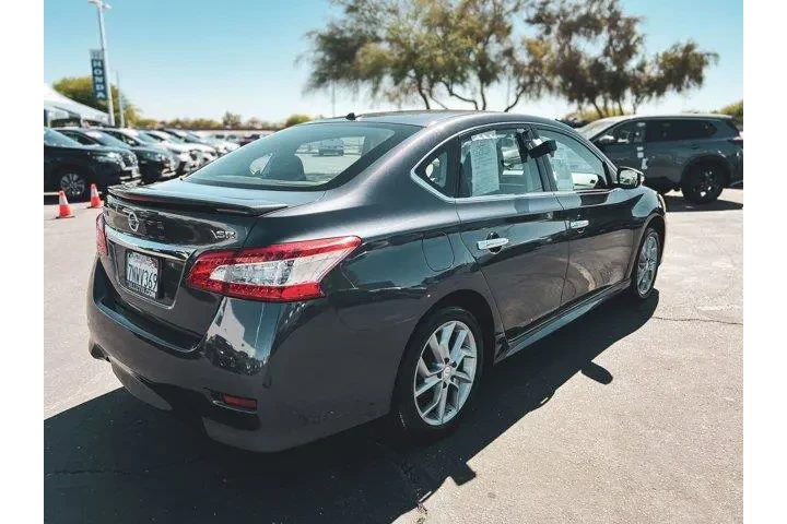 $9998 : Nissan Sentra 2015 S 4dr Sed image 7