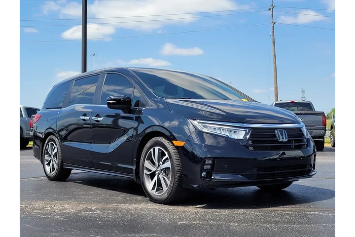 $39795 : Honda Odyssey 2024 Touring 4 image 1