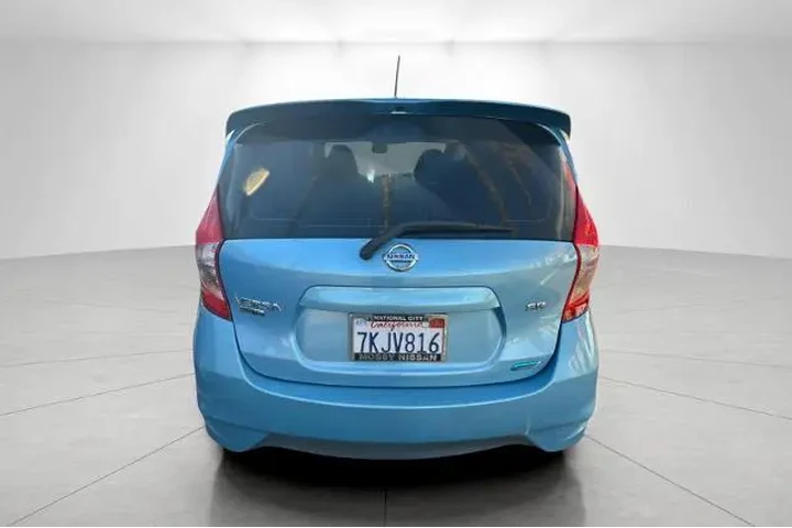 $7995 : Nissan Versa Note 2015 SR 4d image 3