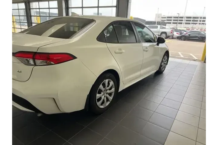 $16494 : Toyota Corolla 2022 LE 4dr S image 3