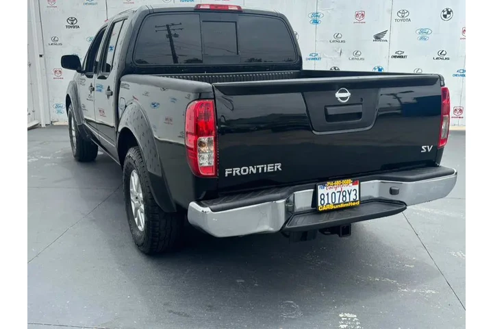 $13995 : 2019 Frontier Crew Cab 4x2 SV image 6