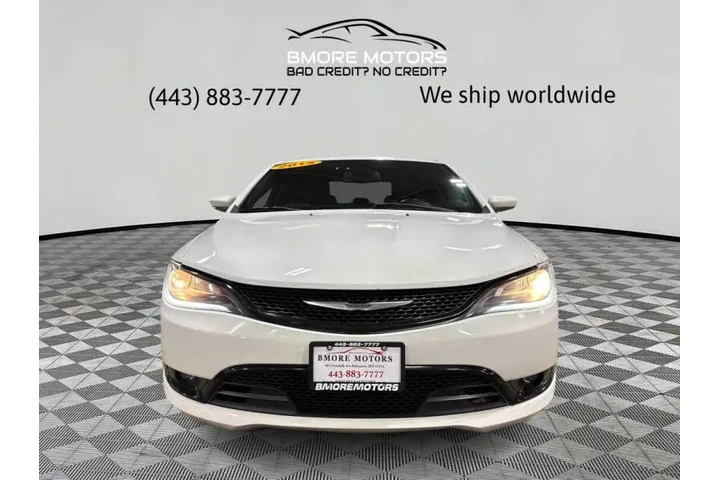 $8499 : 2015 200 S image 3