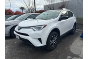 Toyota RAV4 2016 AWD LE 4dr