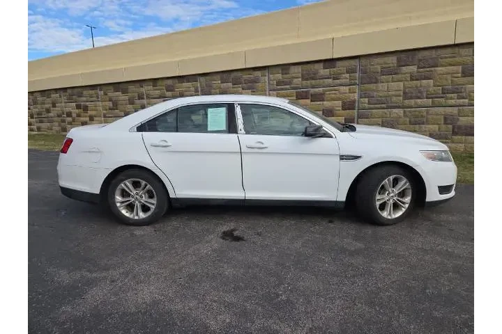 $4376 : Ford Taurus 2015 SE 4dr Seda image 6