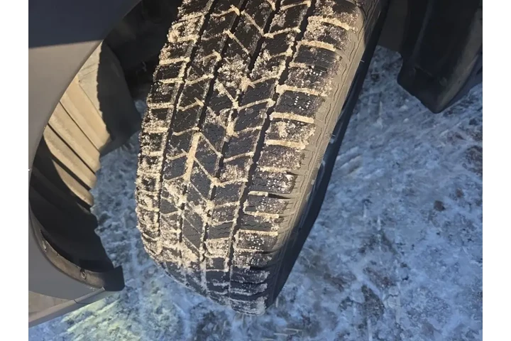 $29497 : 2023 Outback Touring image 10