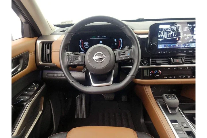 $38998 : Nissan Pathfinder 2024 Plati image 10