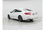 $25998 : Honda Accord 2020 Sport 4dr thumbnail