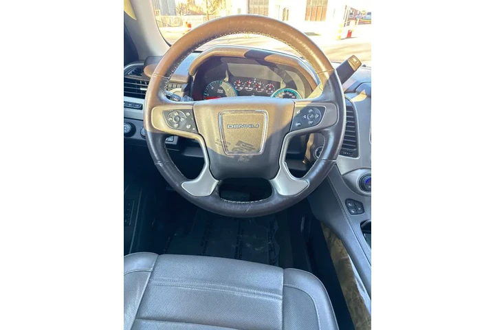 $10995 : 2017 GMC Yukon Denali image 8