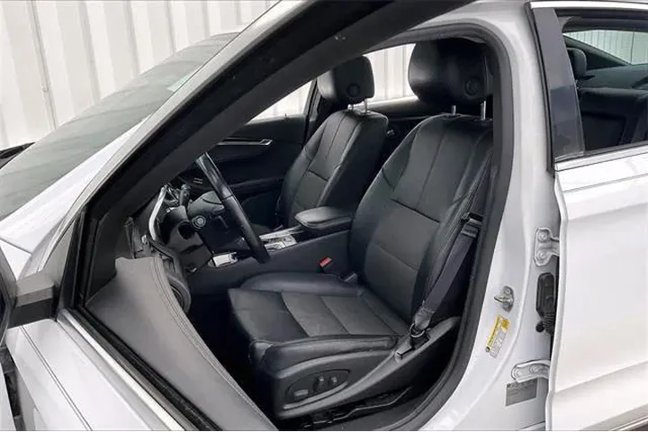 $9990 : Chevrolet Impala 2014 LT 4dr image 8