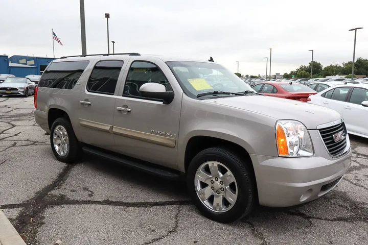 $12949 : 2008 Yukon XL SLT w/4SA image 3