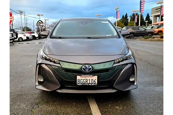 $21900 : Toyota Prius Prime 2018 Plus image 2