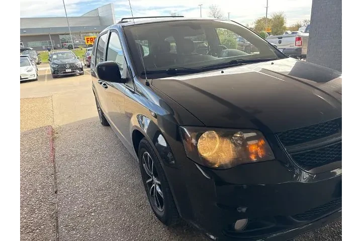 $8533 : Dodge Grand Caravan 2018 GT image 6