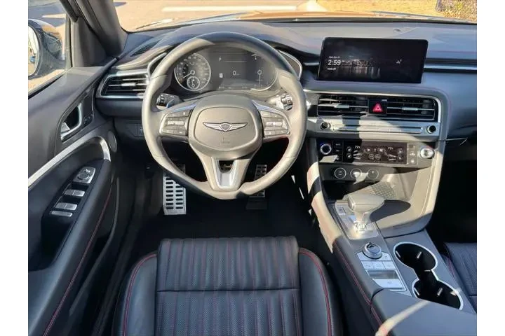 $39988 : Genesis G70 2025 AWD 2.5T Sp image 2