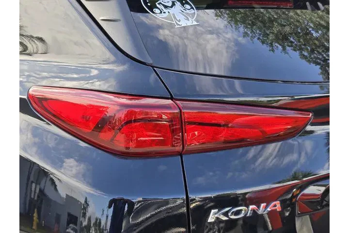 $19225 : Hyundai KONA 2023 SEL 4dr Cr image 9