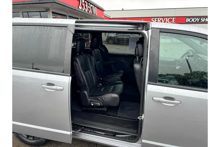 $7450 : 2019 Grand Caravan GT Wagon image 9