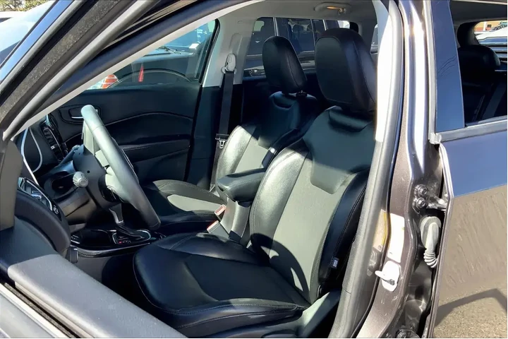 $15795 : Jeep Compass 2018 Latitude 4 image 7